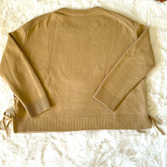 VINCE Lace Up Cashmere Pullover in Camel Size: L - Picture 4 of 7